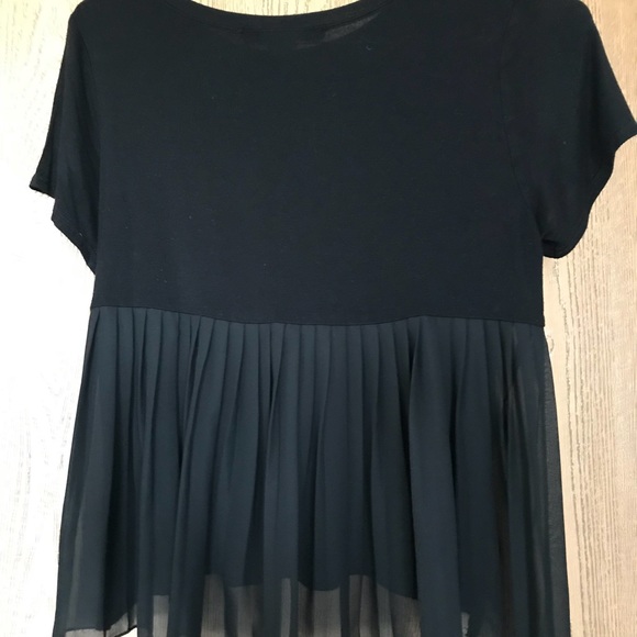 Black Top w/Sheer Back, Size M - Picture 2 of 2